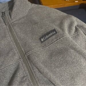 Columbia Men's Gray Fleece Zipup